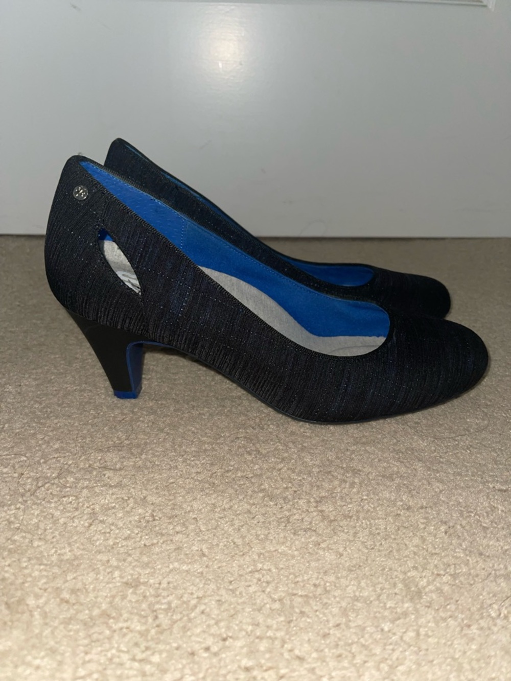 Betabrand Black Knit Pumps Blue Trim Comfort Heels Low Heel Size 8.5
